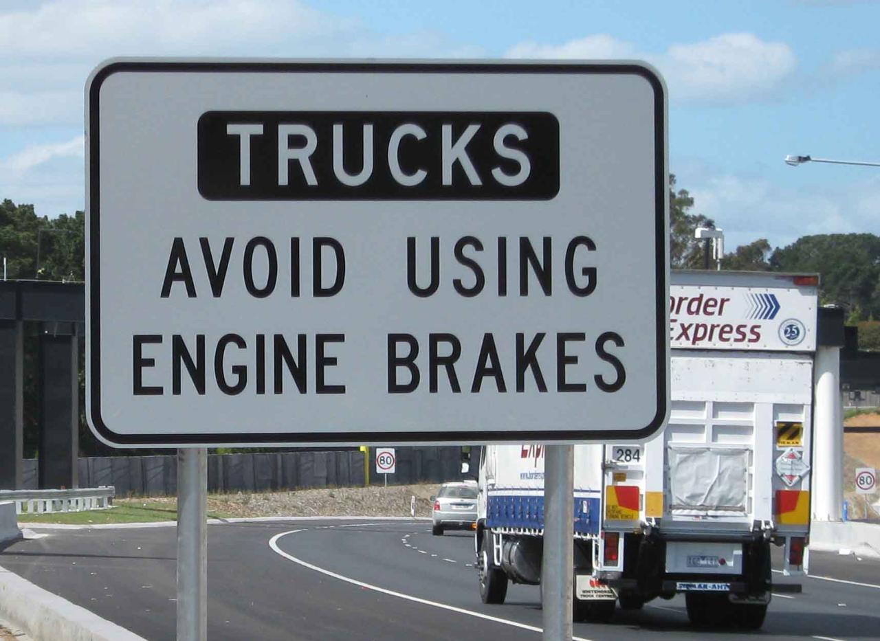 Best Websites for Buying Nail Care and Manicure Tools