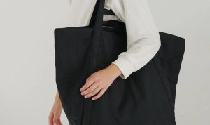 Baggu Cloud Bag A Review of the Best Packable Lightweight Travel Tote