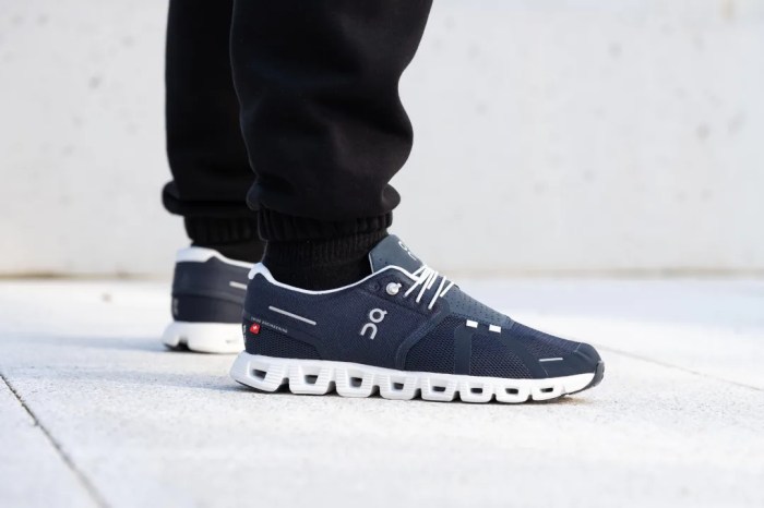 On Running Cloud 5 Testing the Lightweight Slip-On Travel Comfort