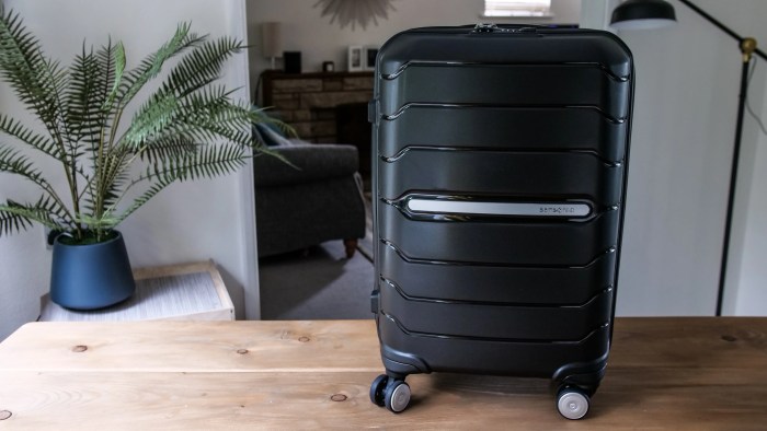 Samsonite Freeform Expandable Hardside Luggage for Long Haul Flights