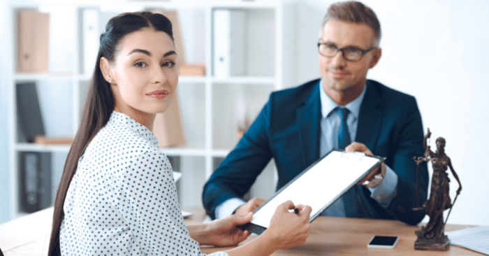 Questions To Ask A Divorce Lawyer Before Hiring